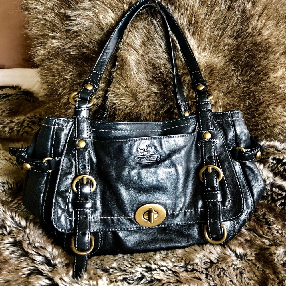 🥰BLACK LEATHER COACH‼️